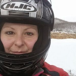 Meet your Posher, Joelle